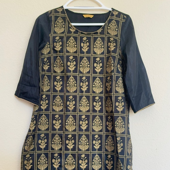 Black Indian kurti with golden motifs work in front - Picture 2 of 6